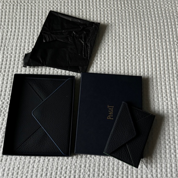 Piaget brand new envelope wallet - Picture 5 of 10